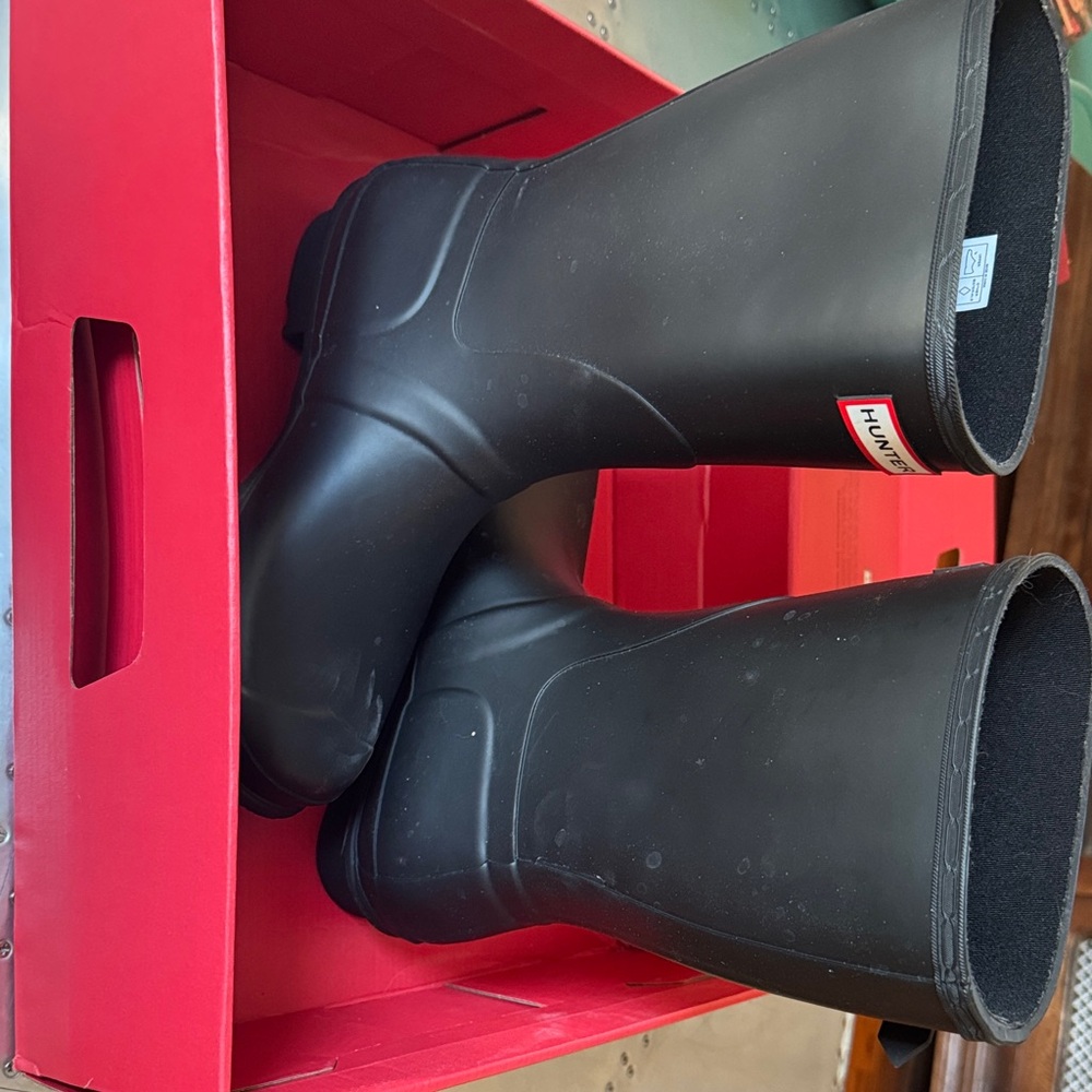 Hunter Classic Black Waterproof Boots NIB  US9